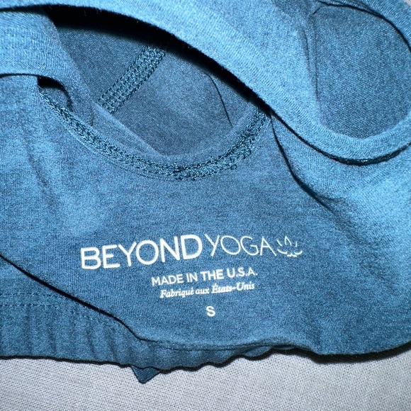 Beyond yoga cropped tank - Picture 4 of 4